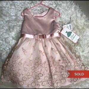 SOLD Girls formal dress 4T